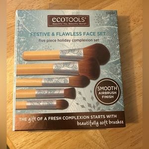 Ecotools makeup brush set